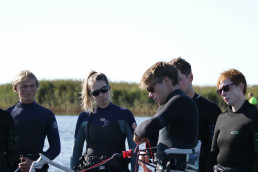 primesurf denmark kiten lernen gruppe freunde